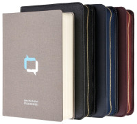 Bible d'étude MacArthur avec étui en cuir véritable - Étui en cuir véritable légèrement grainé...