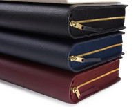 Bible d'étude MacArthur avec étui en cuir véritable - Étui en cuir véritable légèrement grainé...