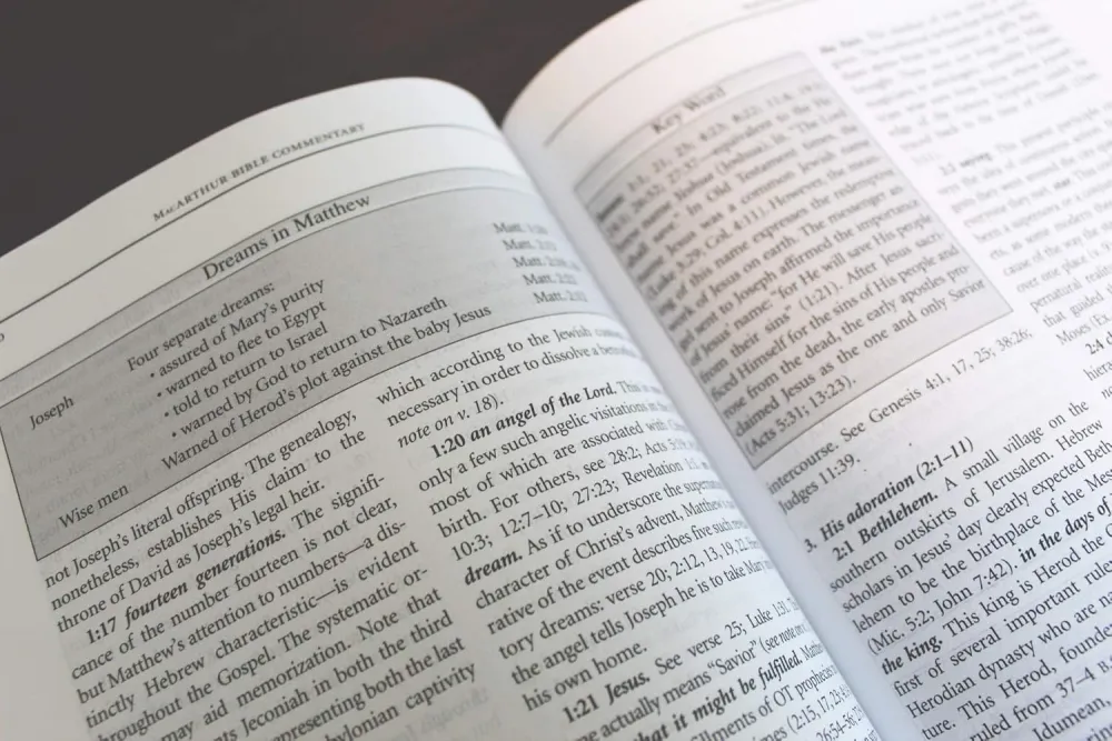 MACARTHUR BIBLE COMMENTARY RELIE