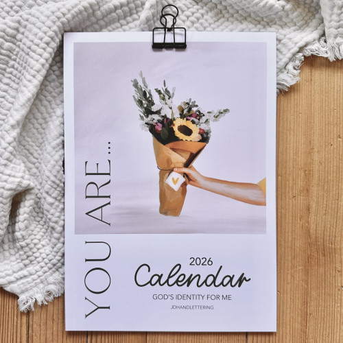 Wandkalender YOU ARE - mit stylischer Klammer zum Aufhängen
