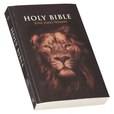 Anglais, Lion Softcover King James Version Outreach Bible - Brochée cartonnée