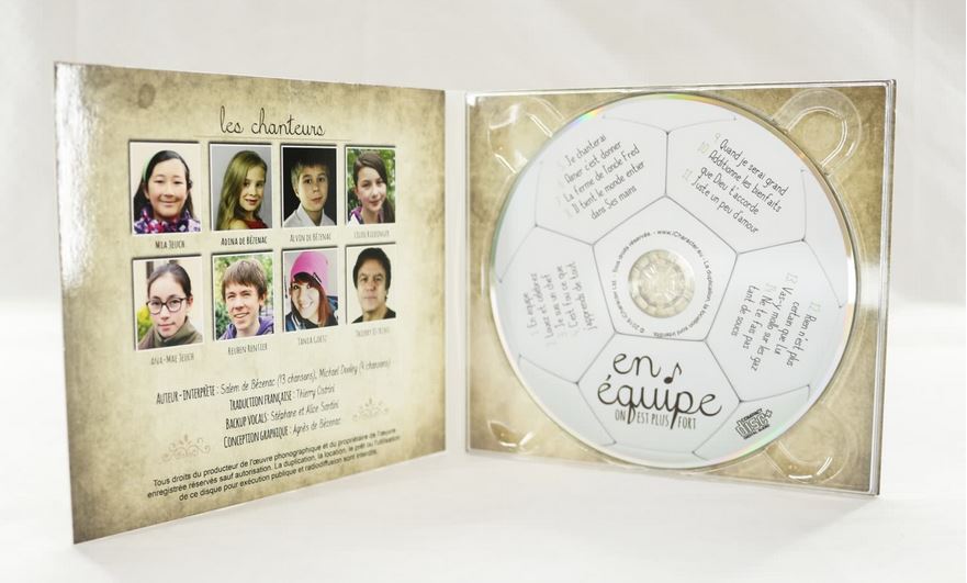 En équipe on est plus fort [CD]