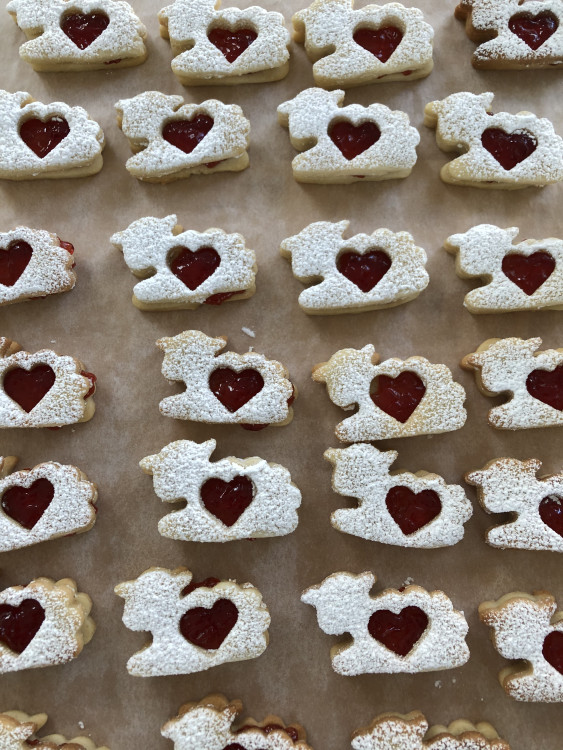 Gesegnete Ostern - Schäfchen - Ausstechform - mit Plätzchenrezept