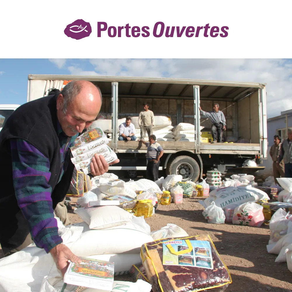   LA PERSECUTION DES CHRETIENS  
 Vous aspirez à vous rendre dans des endroits dangereux, où lire la Bible mène en prison et où les cultes doivent se dérouler en secret ? 
 Portes Ouvertes, qui soutient l’Eglise persécutée, vous propose ici des livres, jeux et DVD qui partagent les histoires captivantes des chrétiens persécutés. 